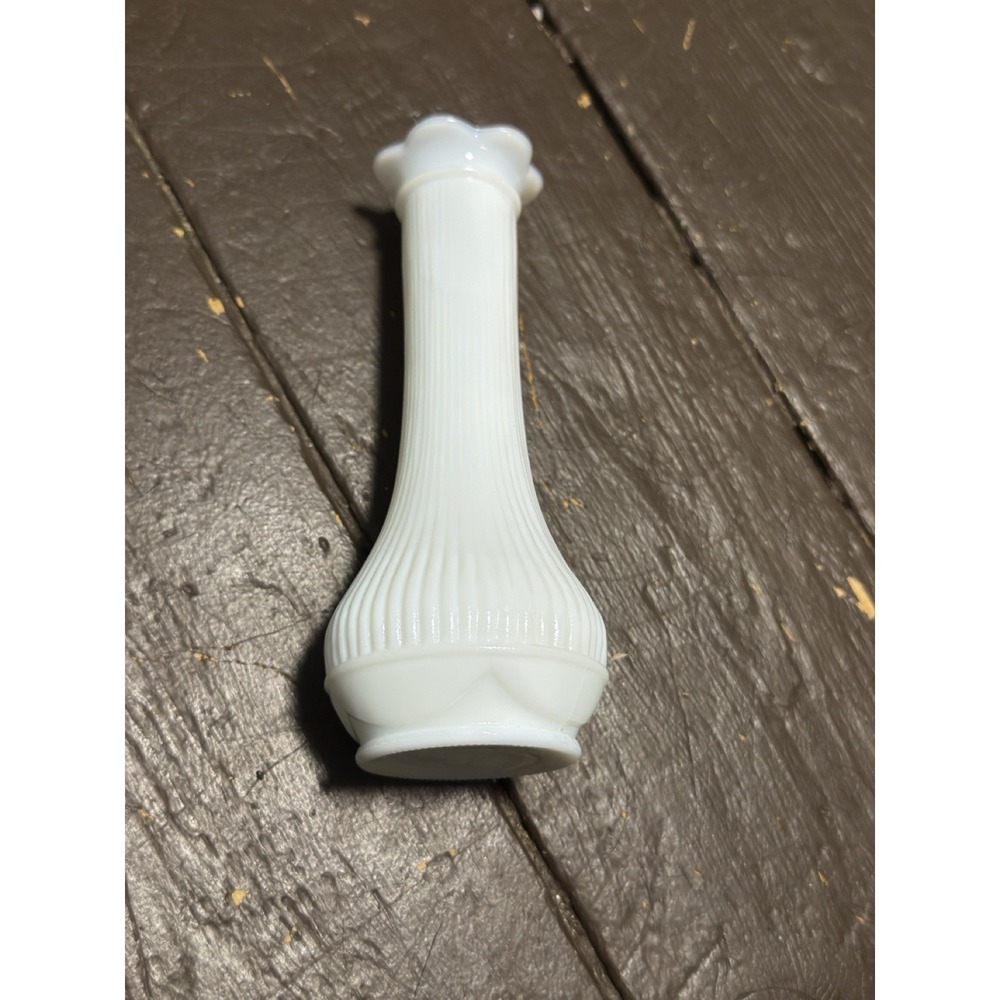 Randall Vintage Milk Glass Ribbed with Flower Petal Lip Bud Vase Mid Century - Picture 3 of 4